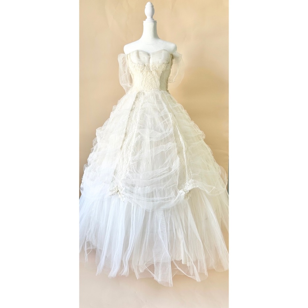 1960’s Ethereal Wedding Dress
